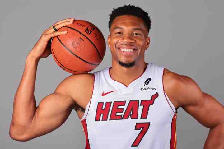 字母哥：科比告诉我你睡觉时总有人在训练 全世界年轻人都想进NBA